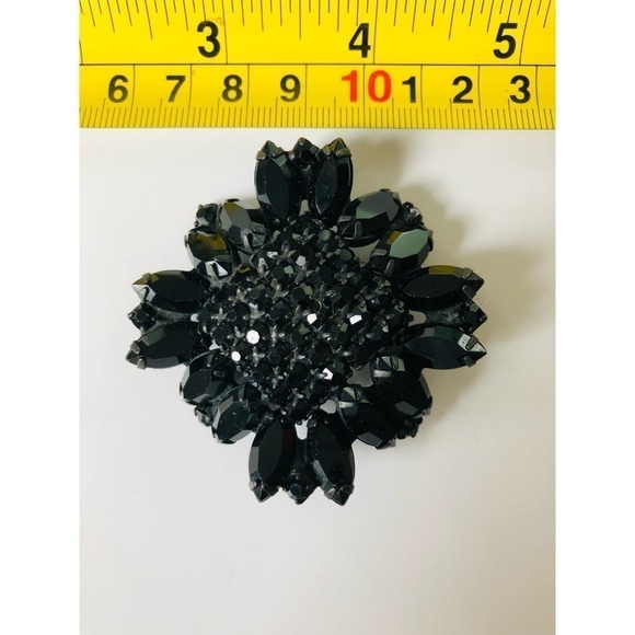 Open Back Prong set Black Glass Brooch - Picture 3 of 5